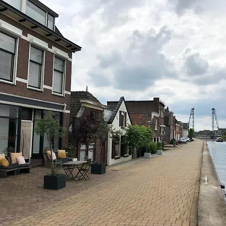 B&B Boskoop Bed & Breakfast *